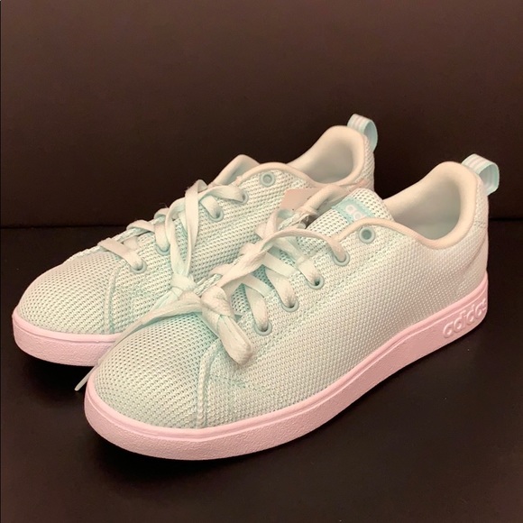 adidas VS Advantage Clean Shoes Women's NWT adidas VS Advantage Clean Shoes Women's NWT